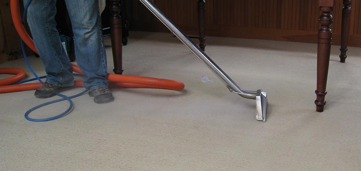 Steam Cleaning a Commercial Wall to Wall Carpet
